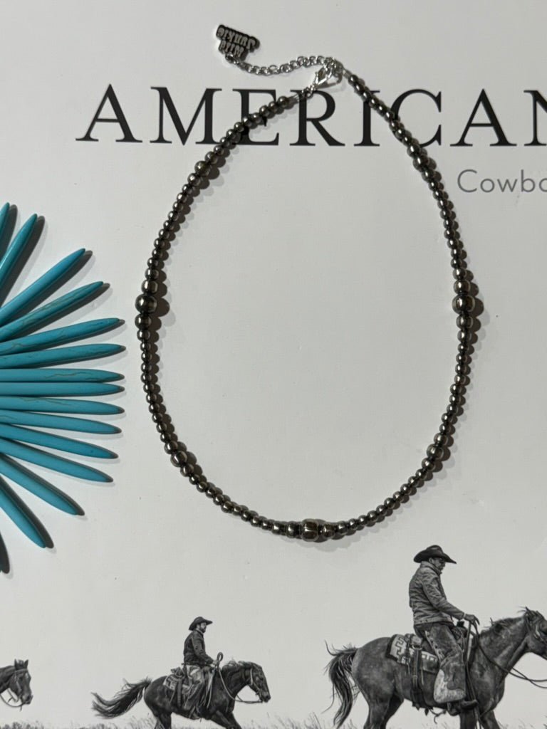 Graduated Pearl Beaded Choker