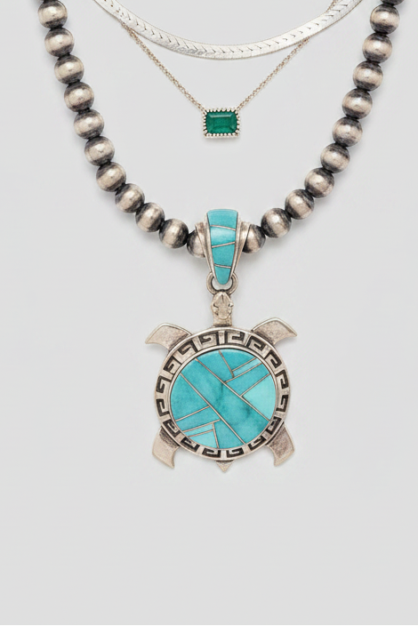 Hooks Turquoise Turtle Necklace Pendant