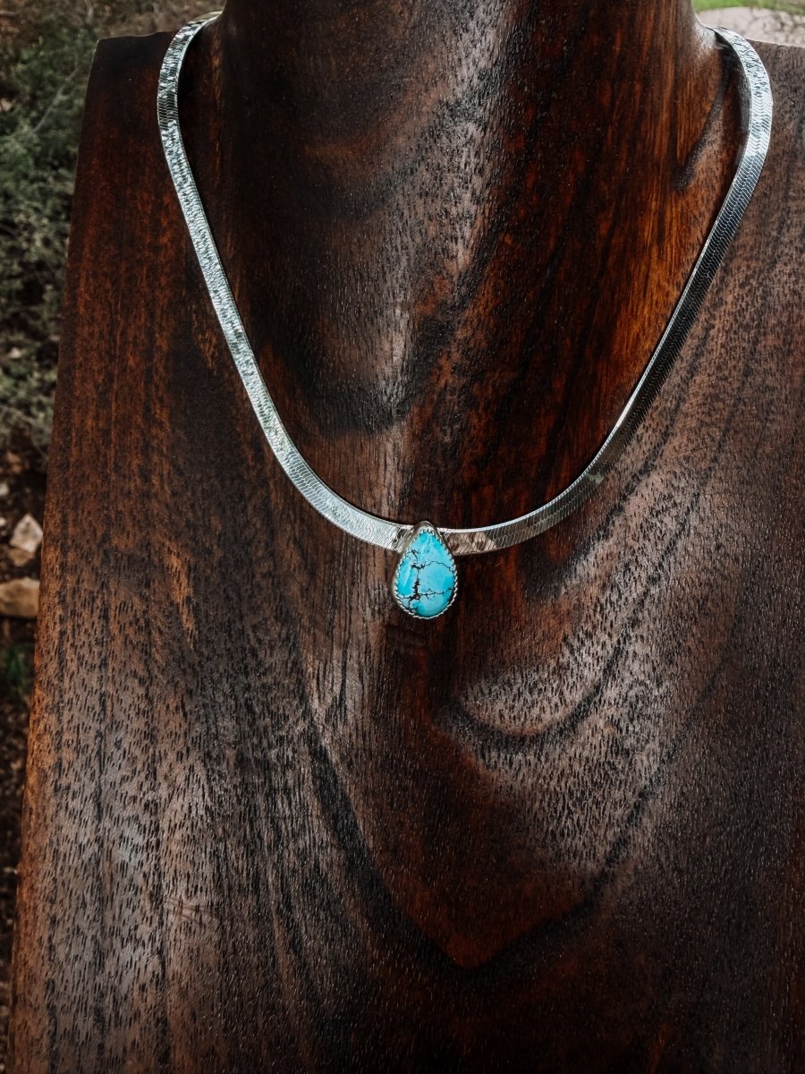Linden Herringbone Stone Necklace