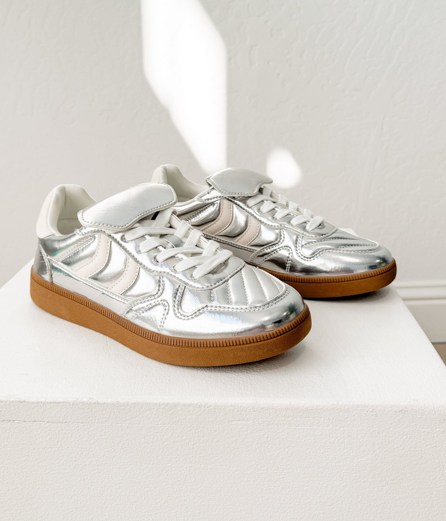 Milan Metallic Sneaker in Silver