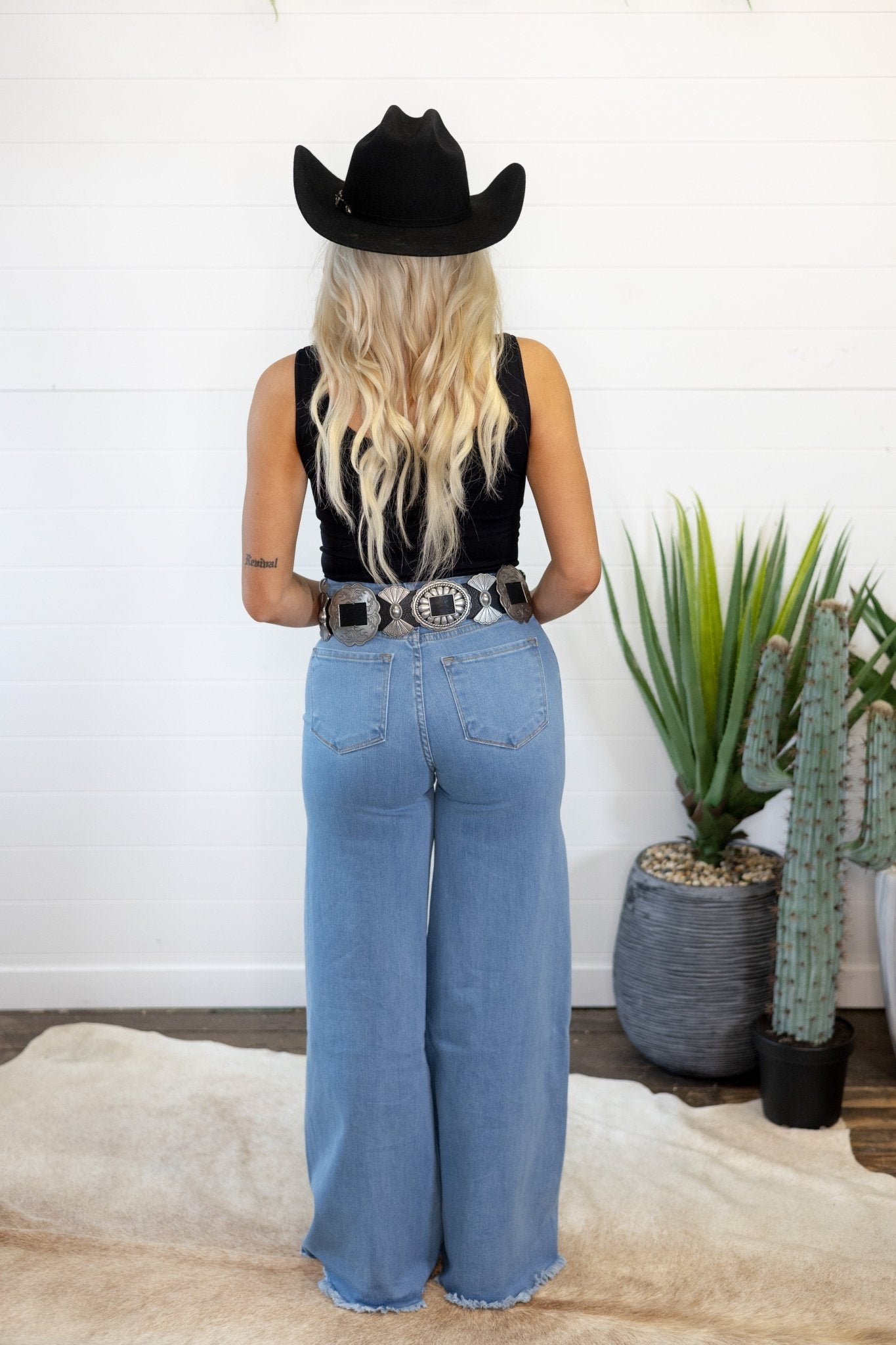 O2 Denim Front Seam Wide-Leg Western Jeans — Light Wash Mid-Rise Flare with Raw Hem & Front Seam Detail - size 30 remains