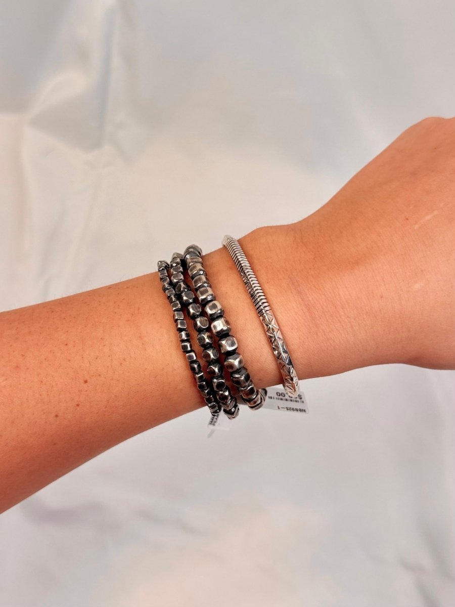Oakdale Middle Lines Cuff