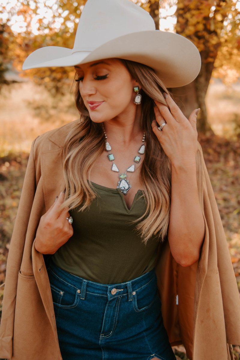 Overton Sonoran Gold and White Buffalo Necklace + Earring Set