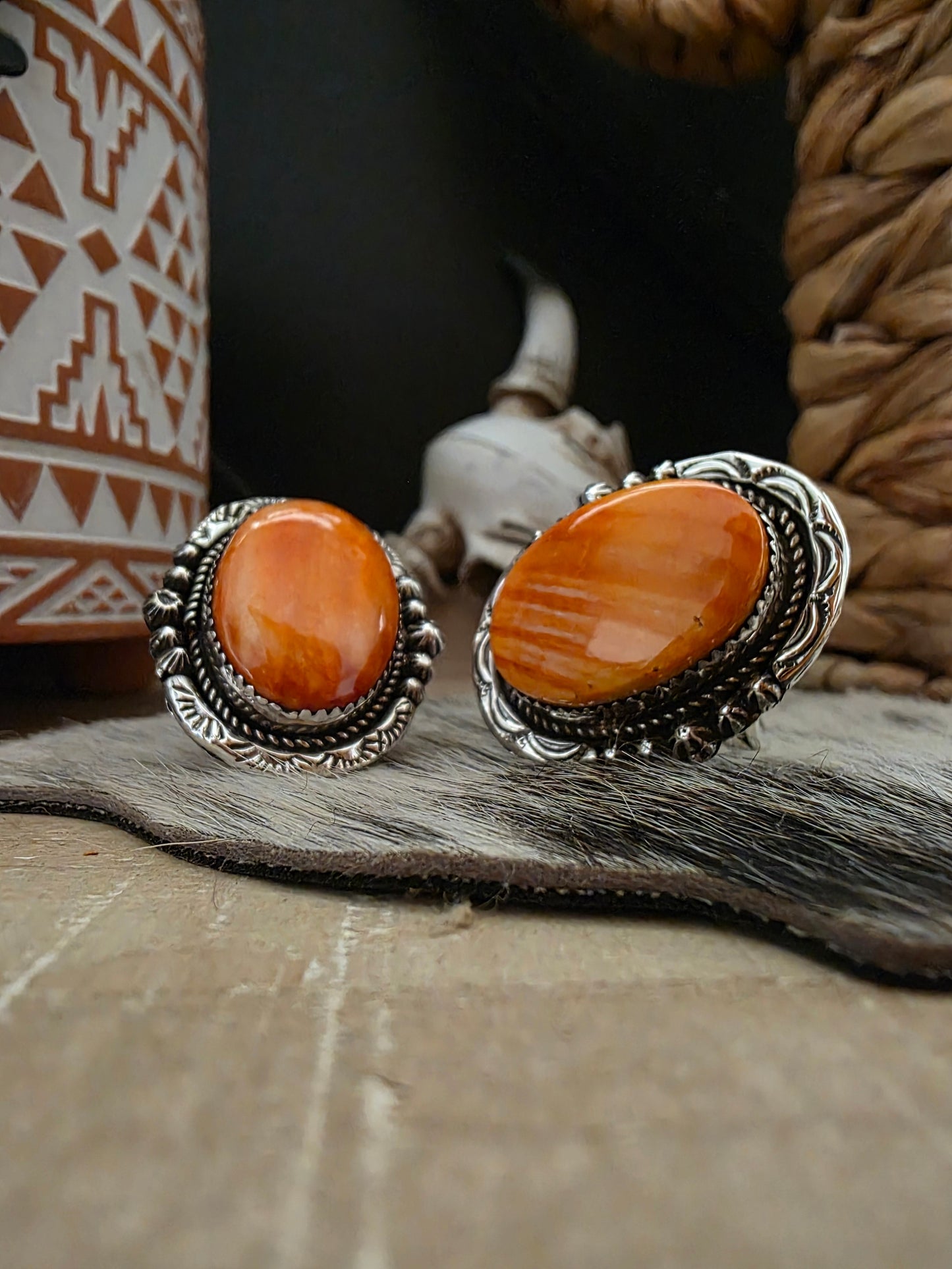 RAYMOND YAZZIE SPINY OYSTER COCKTAIL RING