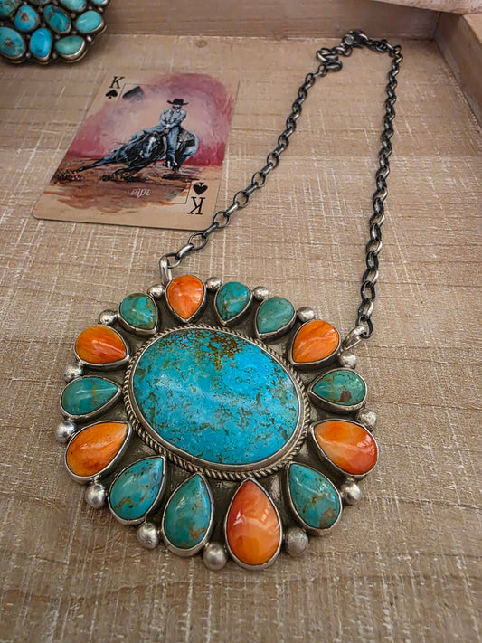GERALDINE JAMES KINGMAN TURQUOISE AND SPINY OYSTER CLUSTER NECKLACE