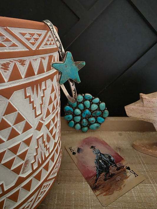 DONOVAN SKEETS KINGMAN TURQUOISE STAR CUFF