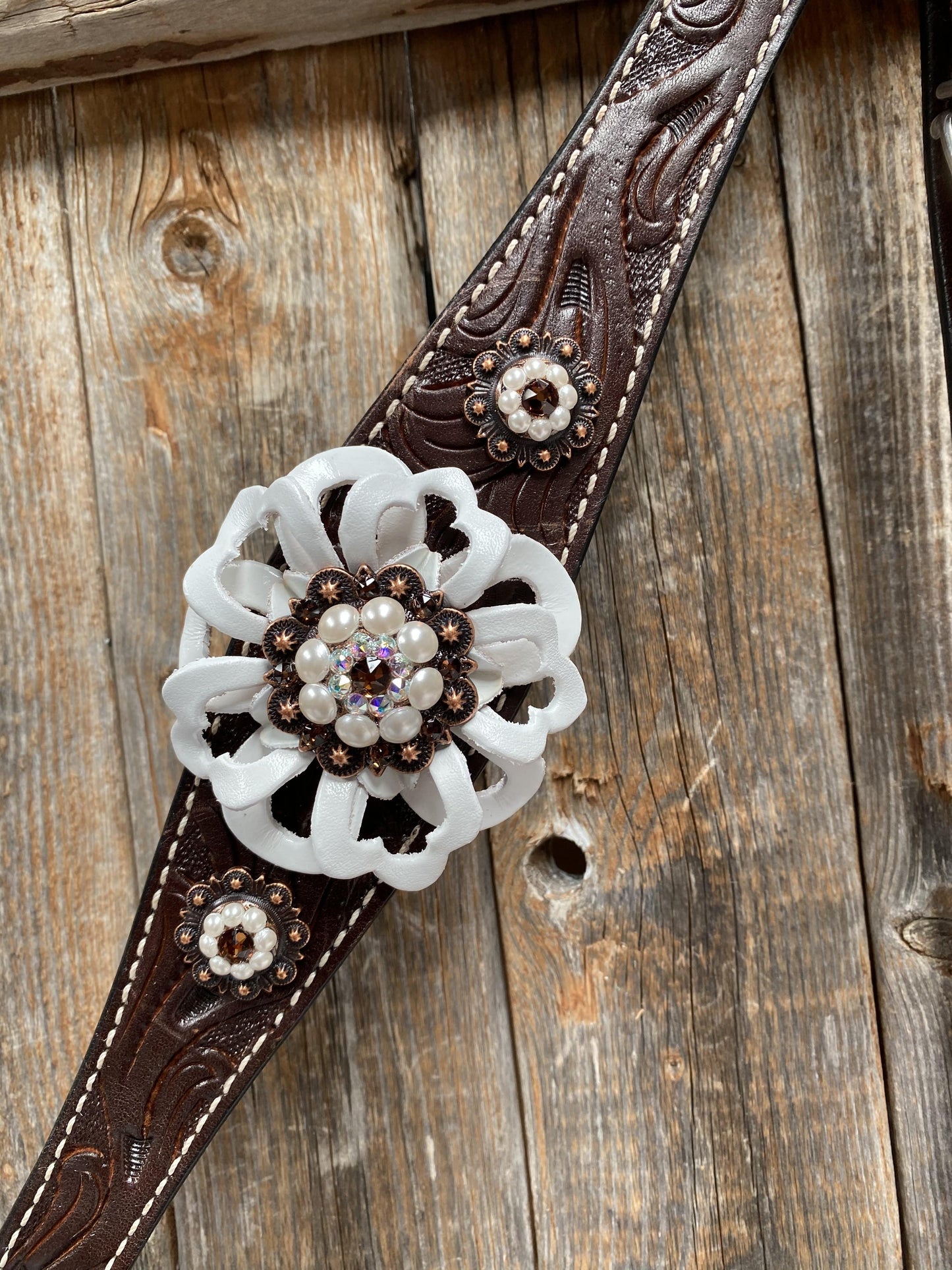 Dark Oil Breastcollar - White Flowers & European Crystal Conchos #BC241