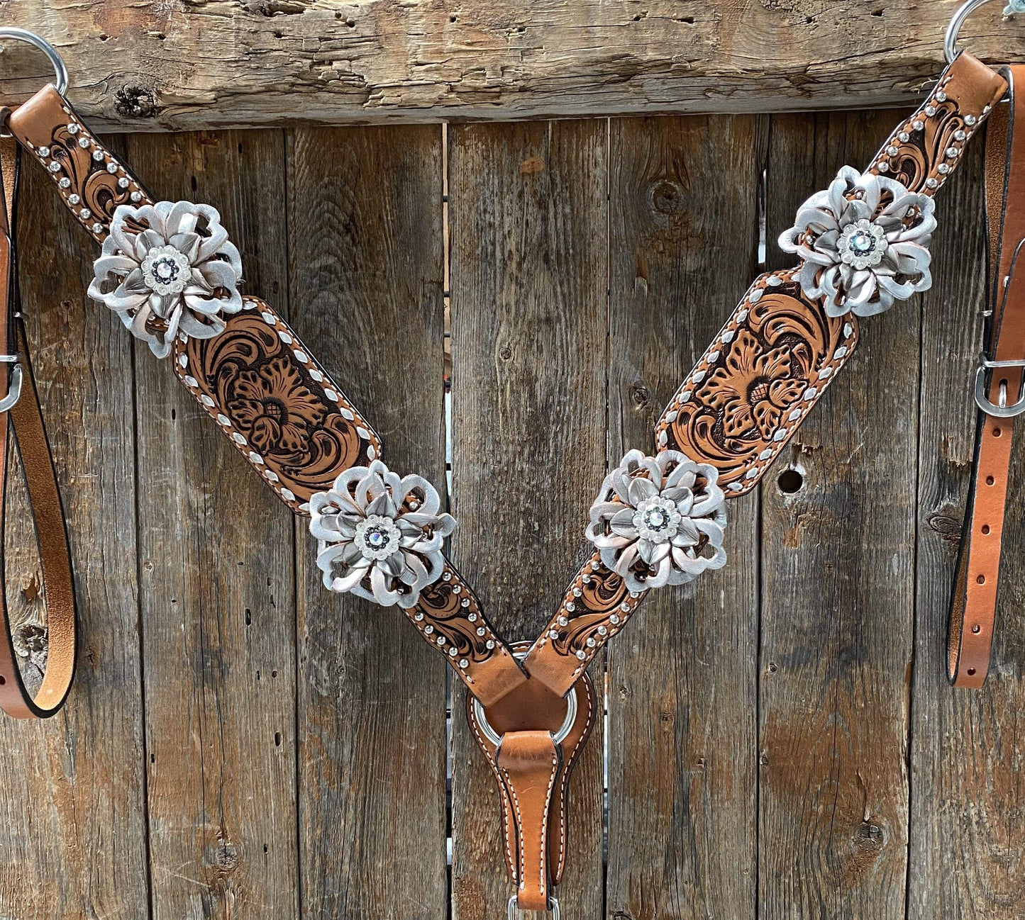 Silver Buckstitch Breastcollar - #BC155