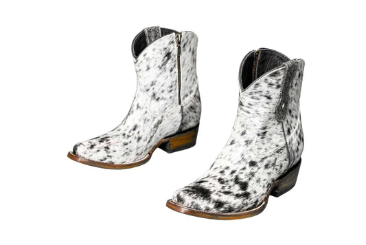 The Loretta Cowhide Boots - Size 6 US