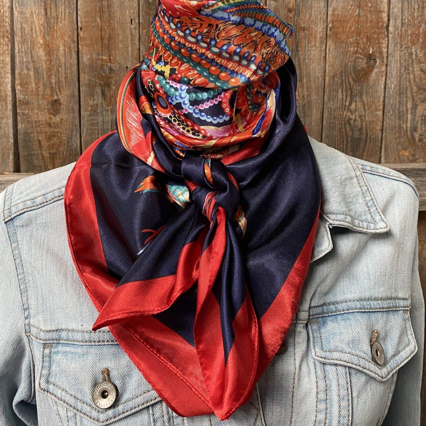 35X35"  Feathers Wild Rag / Scarf WR642