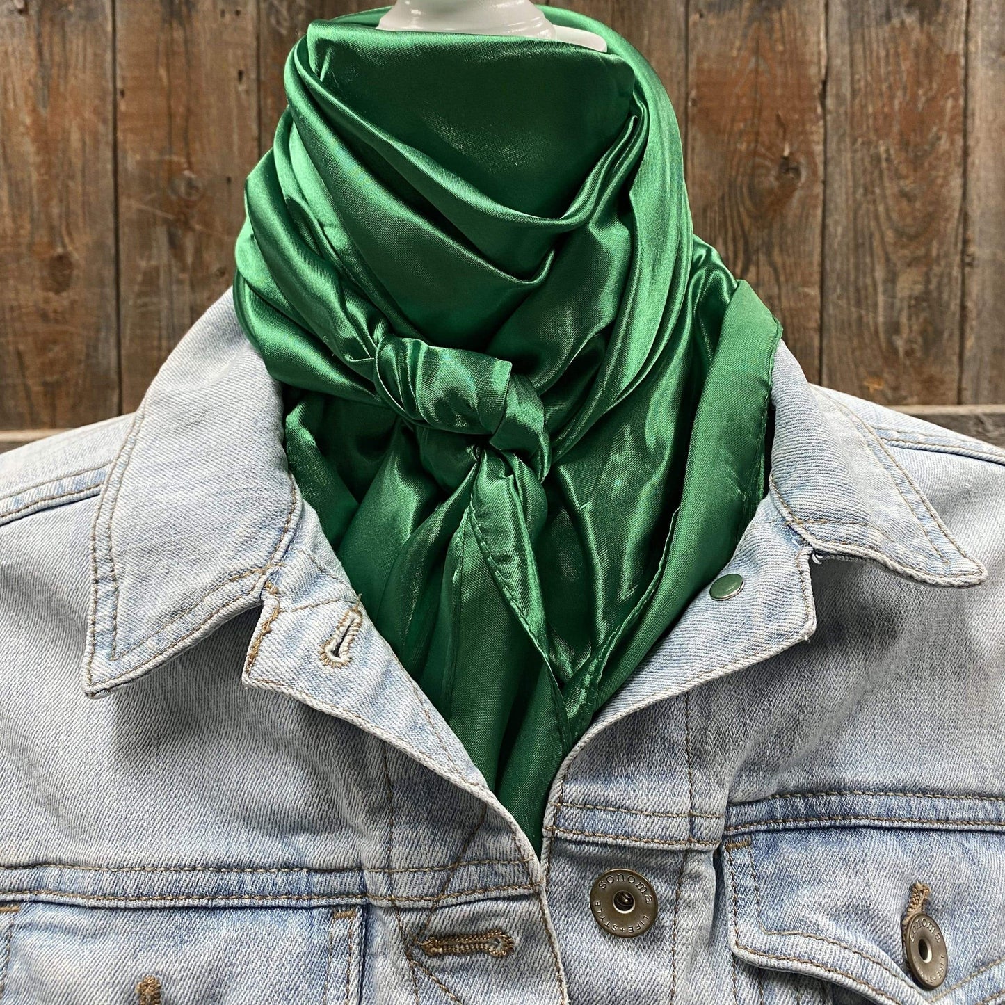 35X35"  Solid Green  Wild Rag / Scarf WRS18