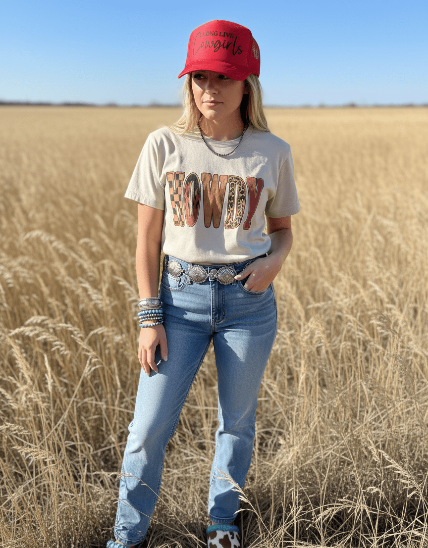 Y'alternative Howdy Graphic Tee